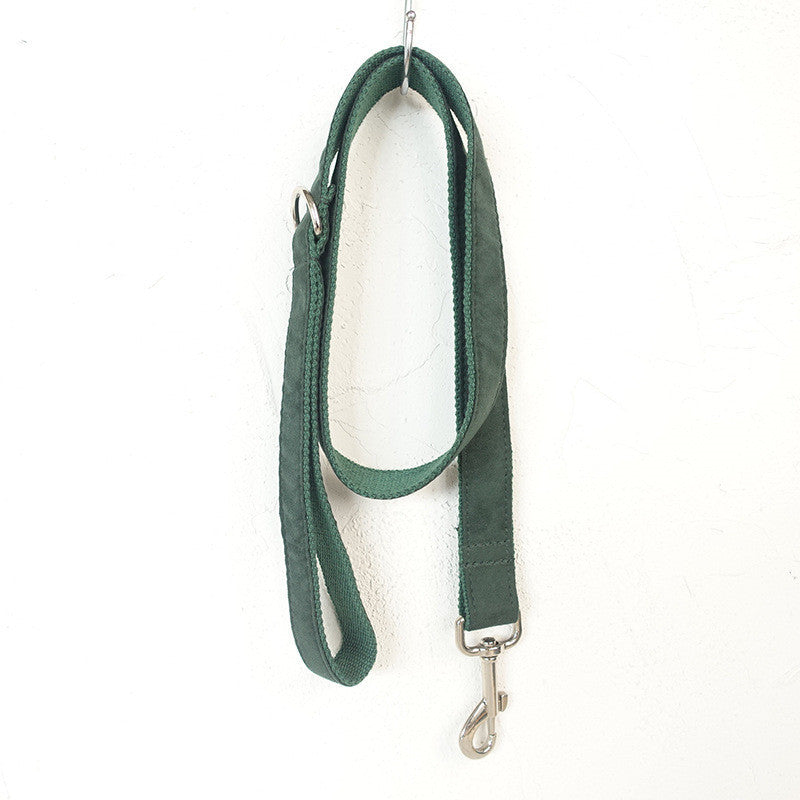 Dark Green Bow-Tie Traction Collar: Demure